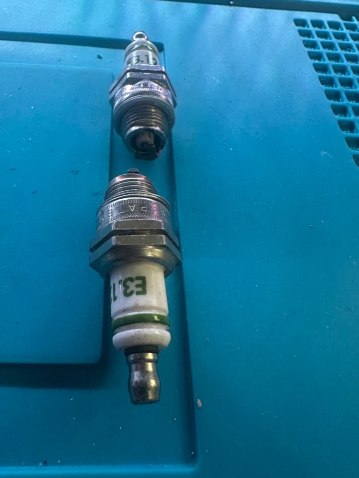 E3.12 Spark Plug - Image 4 of 4