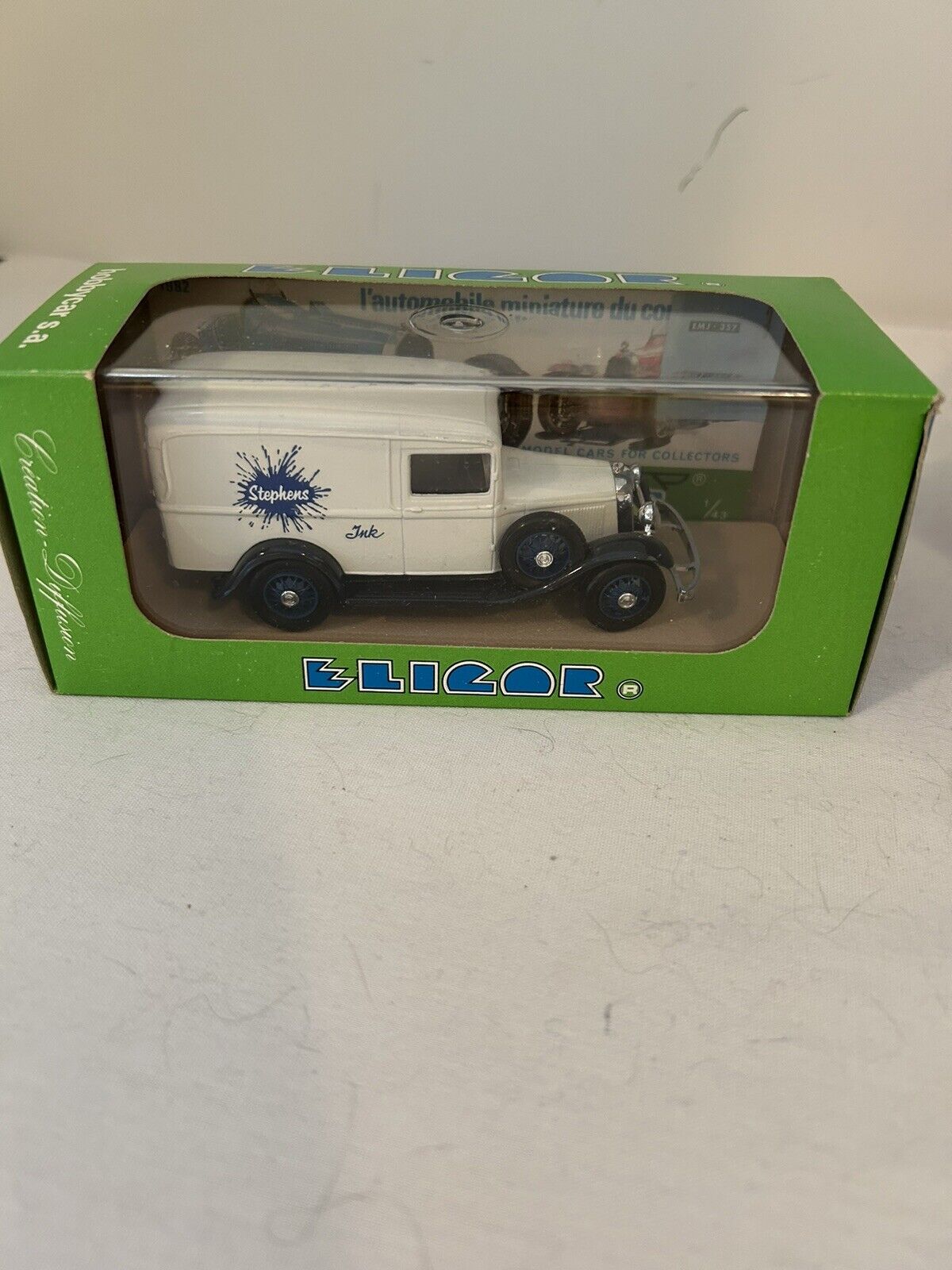 Picture 1 of 1