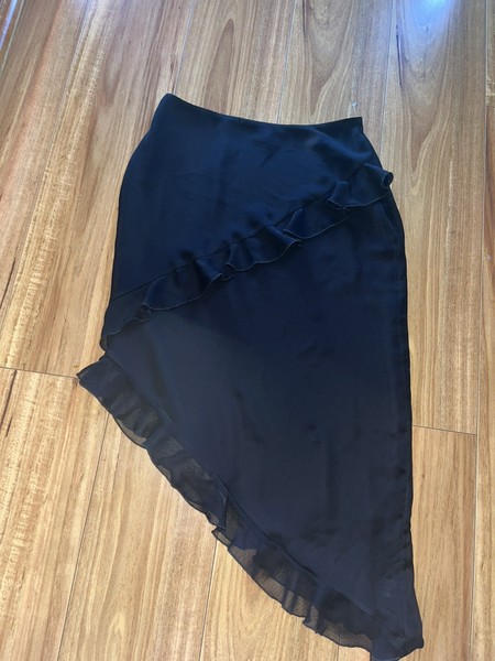 Lily Loves Black Asymmetrical Ruffle Skirt Size 10