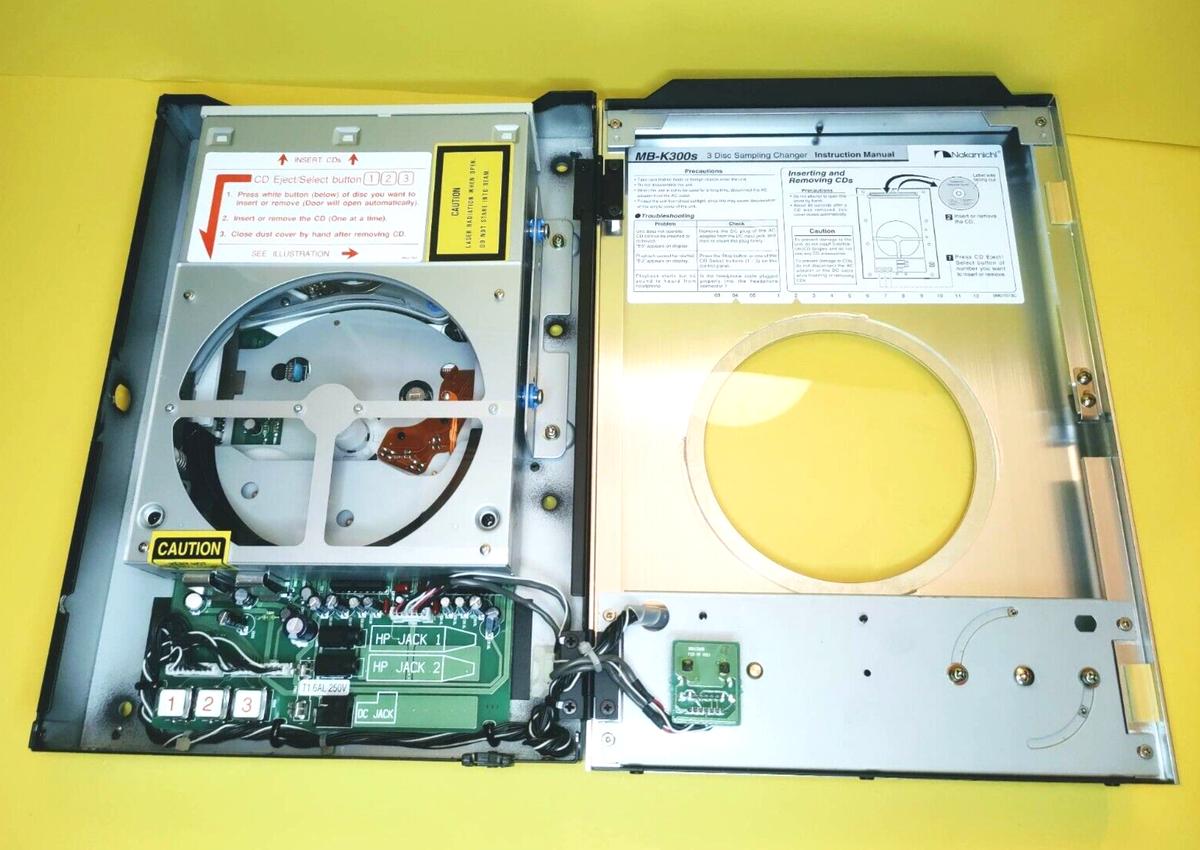 100% UNTESTED* SILVER NAKAMICHI MB-V300S (MB-K300S) CD 100% UNTESTED* SILVER NAKAMICHI MB-V300S (MB-K300S) CD