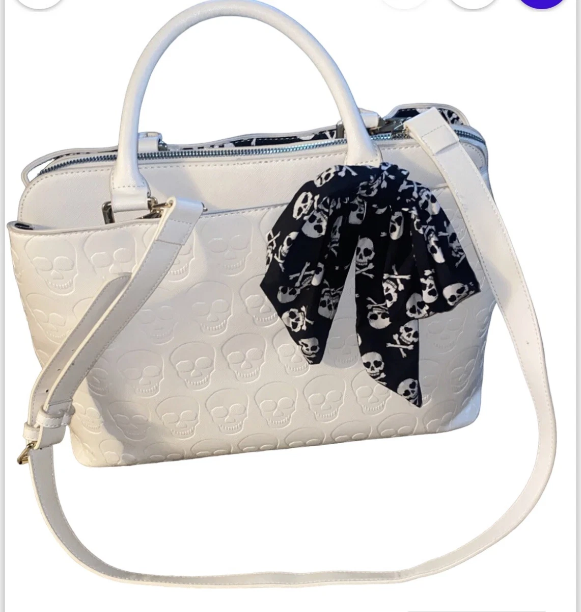Betsey johnson skull discount purse