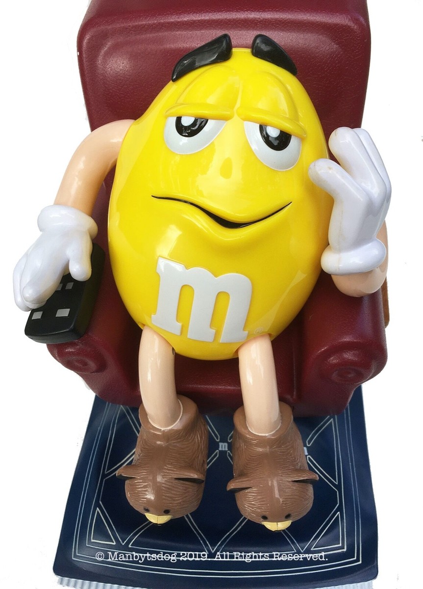 M&M's Lazy Boy Dispenser 限定版 Amazon.com - M&M'S LA-Z-BOY Dispenser - M M Candy Dispenser