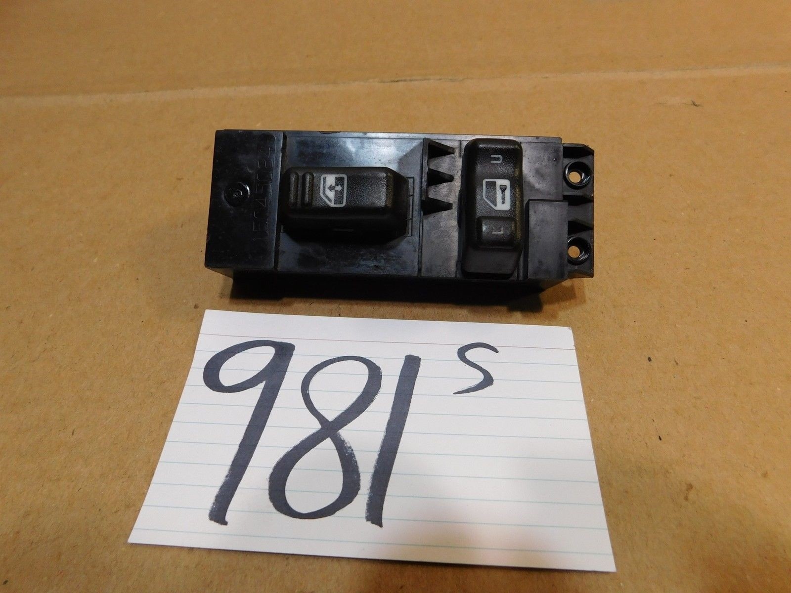 00 01 02 Chevrolet Tahoe PASSENGER FRONT Window Switch USED #981-S