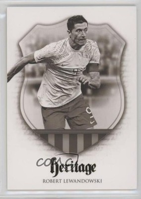 2023 Futera Unique World Football Heritage Gold 23/40 Robert Lewandowski 10w9