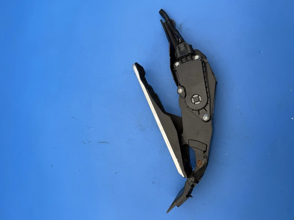 Conjunto de pedal de acelerador Infiniti G35 G37 2007-2013 18002-1nc0c Foto 4 de 4