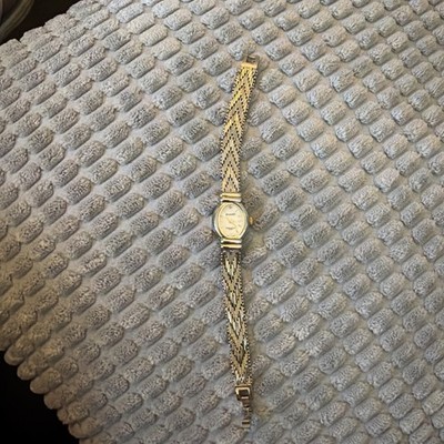 Vintage Sharp Genuine Diamond Quartz Ladies Watch Mother Of Pearl Dial Works!