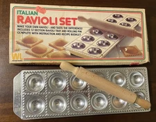 Vintage WL Housewares Italian Ravioli Set  Tray & Rolling Pin