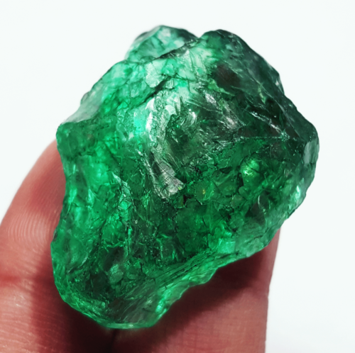 Loose Emerald Rough Natural Green Certified R425 - Photo 1 sur 23