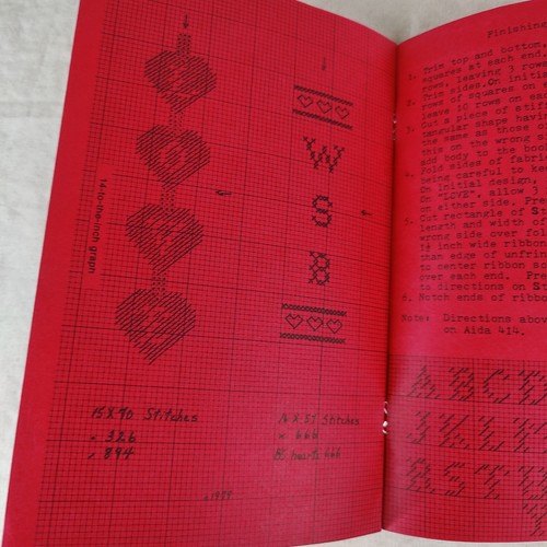 Rare Vintage 1979 Promotional Valentines Gift Card Leaflet Stitching Templates - Picture 17 of 24