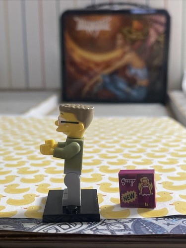 WAYLON SMITHERS LEGO MINIFIG FIGURE the simpsons mr. burns malibu stacy - Picture 4 of 4