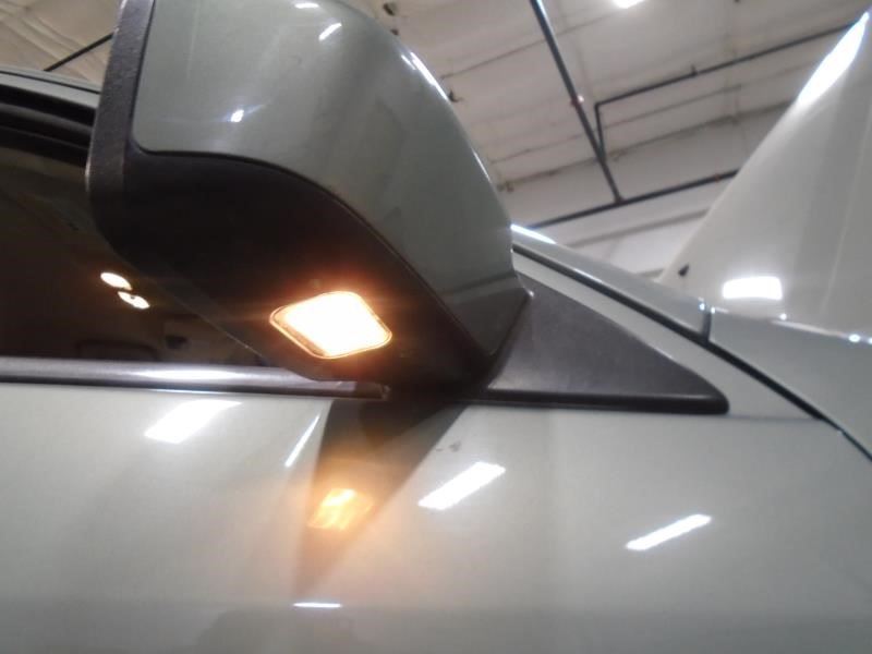 Passenger Side View Mirror Power With Puddle Lamp Fits 06-10 FUSION 1875678