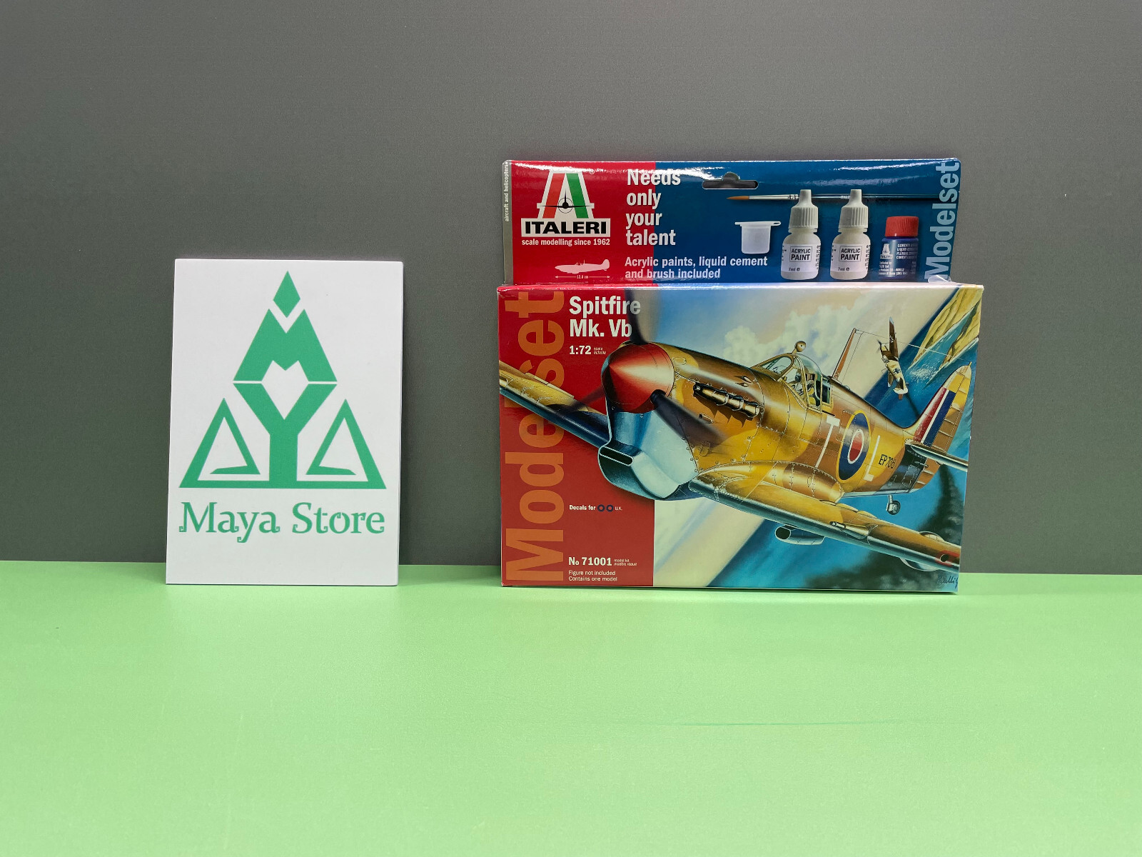 SPITFIRE Mk.VB  Model Set - Italeri  1:72