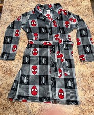 Youth Boys Spiderman Robe size L NEW without tags  A5.213 