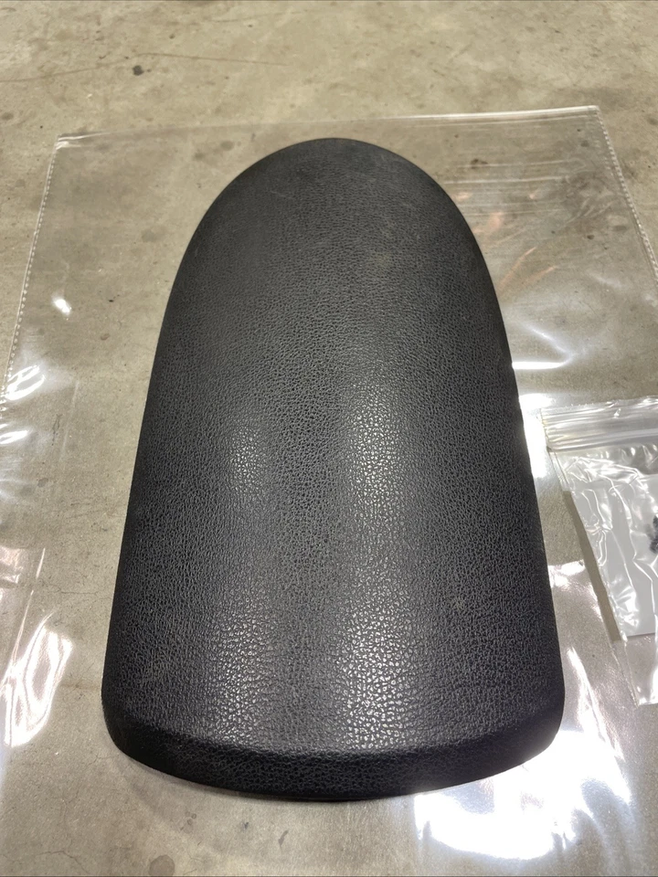 Оригинальная черная кожаная крышка подлокотника для центральной консоли Nissan 370Z 2009-2020 годов выпуска - Изображение 2 из 4