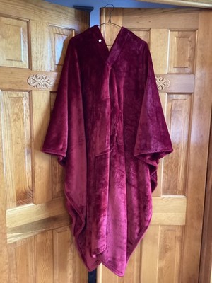 Poncho Blanket Super Soft Comfy Plush Wearable Fleece - Used