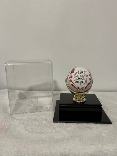2004 World Series Boston Red Sox FotoBall Baseball with Case printed signatures - Picture 3 of 6