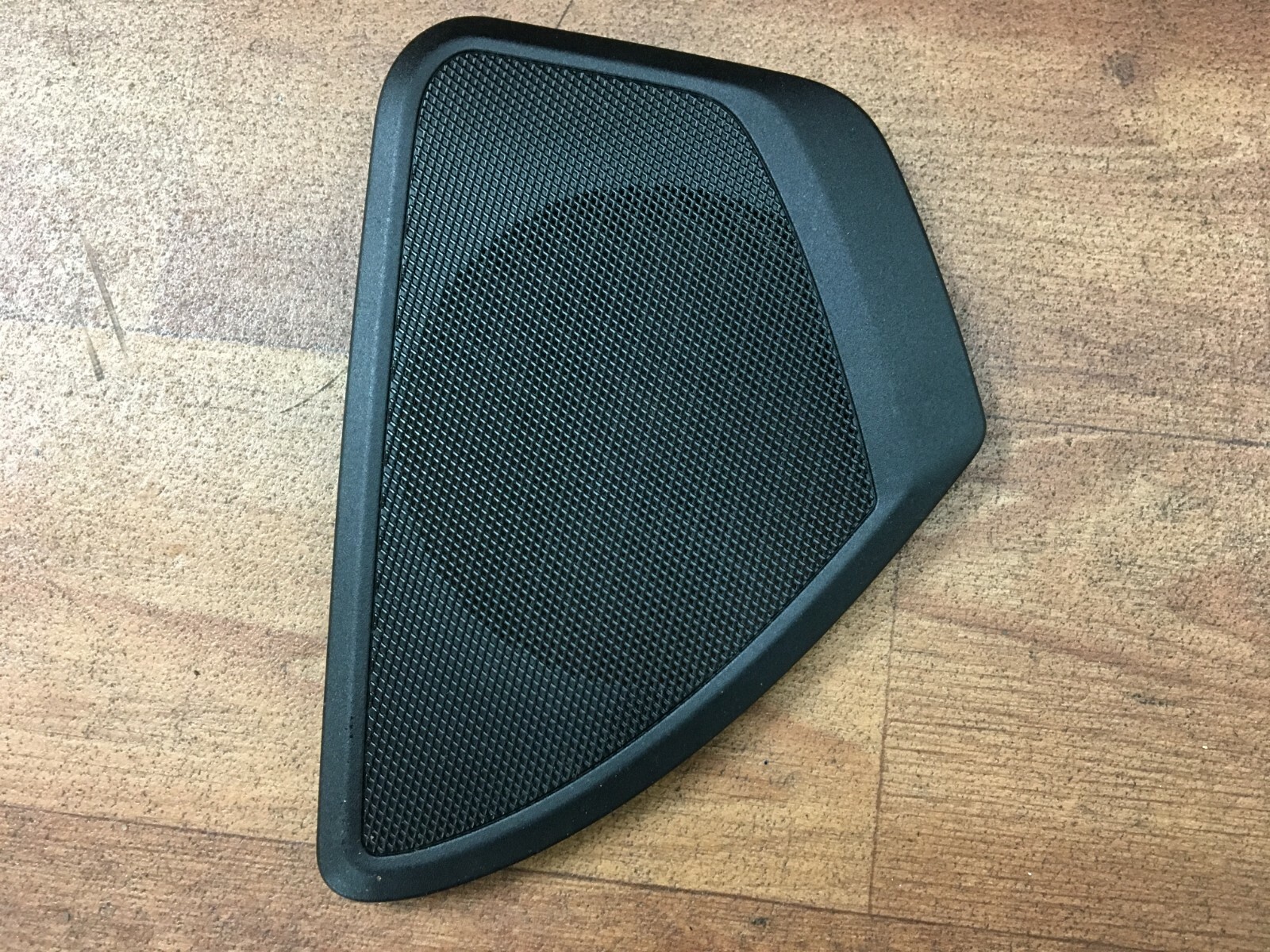 BMW 1 Series F20 2012 Driver Side RH front door speaker grill cover
