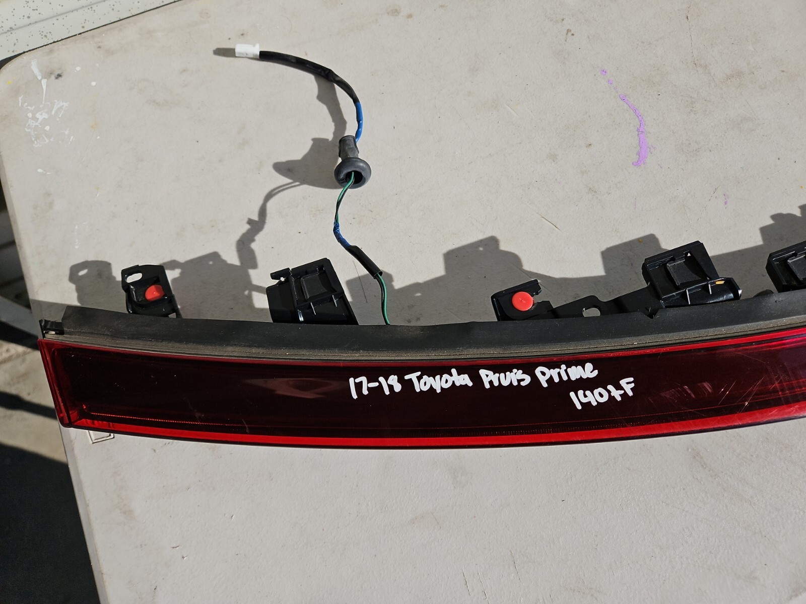 2017 2018 Toyota Prius Prime Full Led Center Brake Tail Light Used Oem