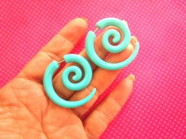 Tapones falsos cuerno turquesa Foto 2 de 2