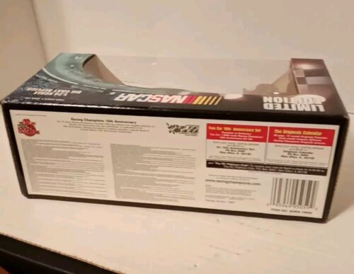 NASCAR 🏁 Racing Champions MARK MARTIN #6 Valvoline Diecast 1:24 Limited Edition - Picture 3 of 5