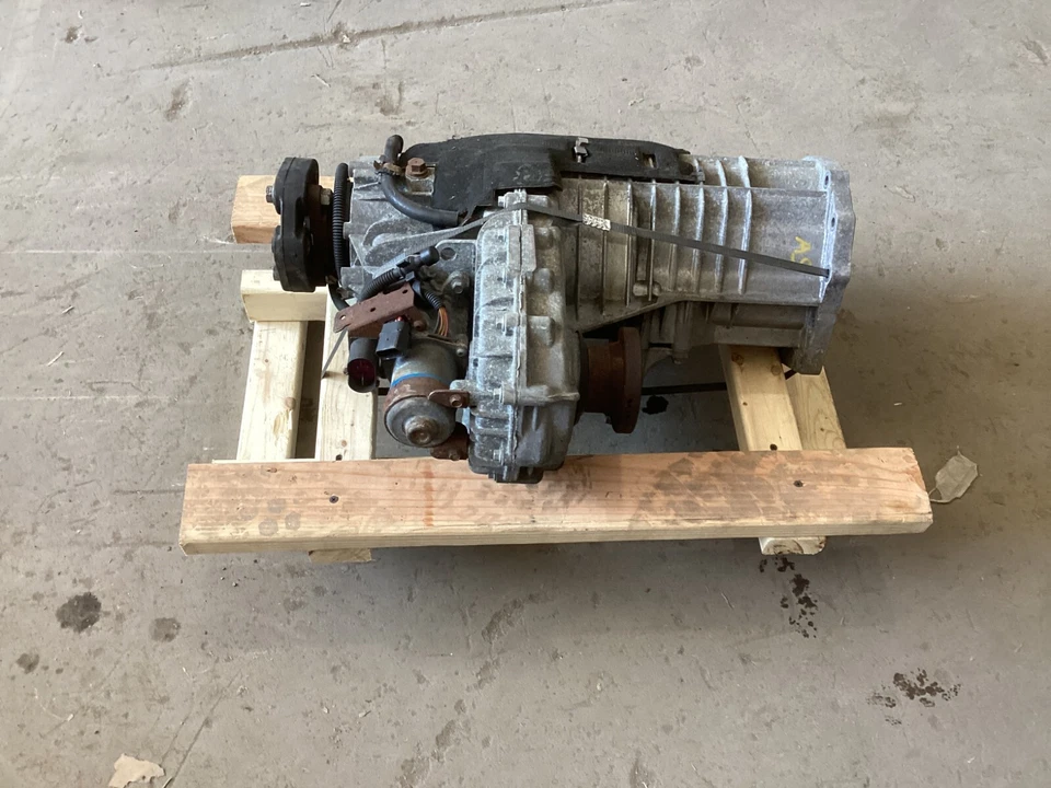 2003 - 2010 Porsche Cayenne Transmission Transfer Case Gear Box OEM - Imagem 2 de 4