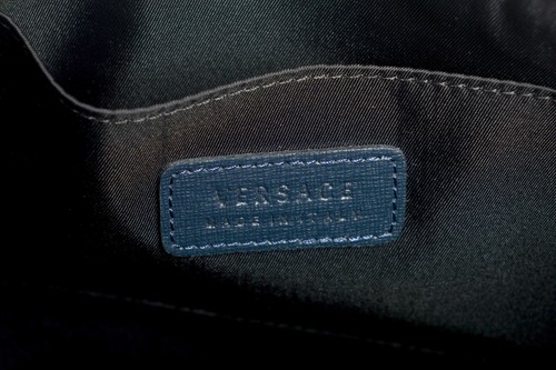 Bolso de pulsera Versace azul 100 % cuero texturizado con logotipo de Medusa - Imagen 5 de 6