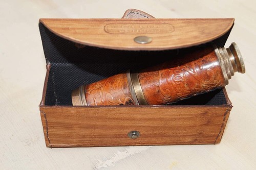 Handmade Telescope Engraved Brass Telescope Lather Grip with Lather Box - Picture 3 of 4