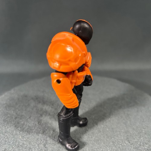 DC Comics Batman Deathstroke 3.75 Inch Action Figure 2013 Mattel - Picture 5 of 12