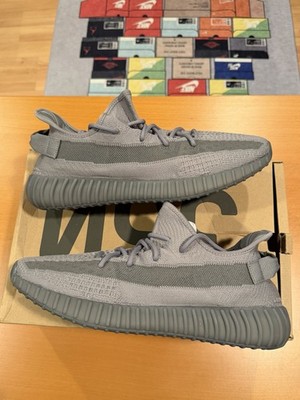 Authentic adidas Yeezy Boost 350 V2 mens size 13 adidas Yeezy Boost 350 V2 Cream White CP9366 Men main image 4