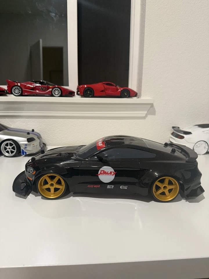 Jada toys black widebody 2018 mustang gt rc drift car NO CONTROLLER - Image 2 of 4