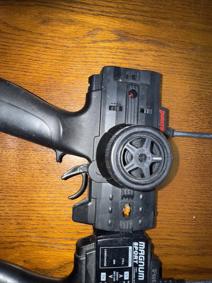 Vintage Corvette Electric RC 1/10th Scale PARTS / REPAIR With Controllers - Image 4 of 4