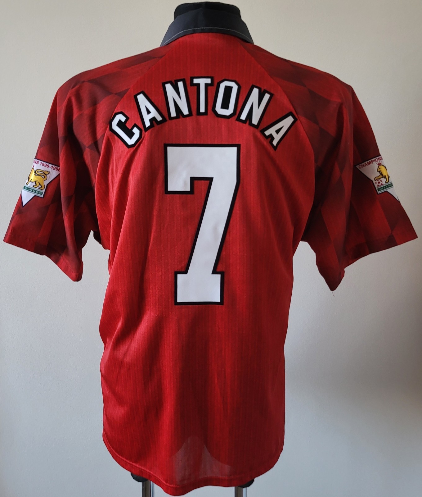 Vintage Manchester United 1996-1997 Home Shirt #7 CANTONA Umbro Jersey Size XL