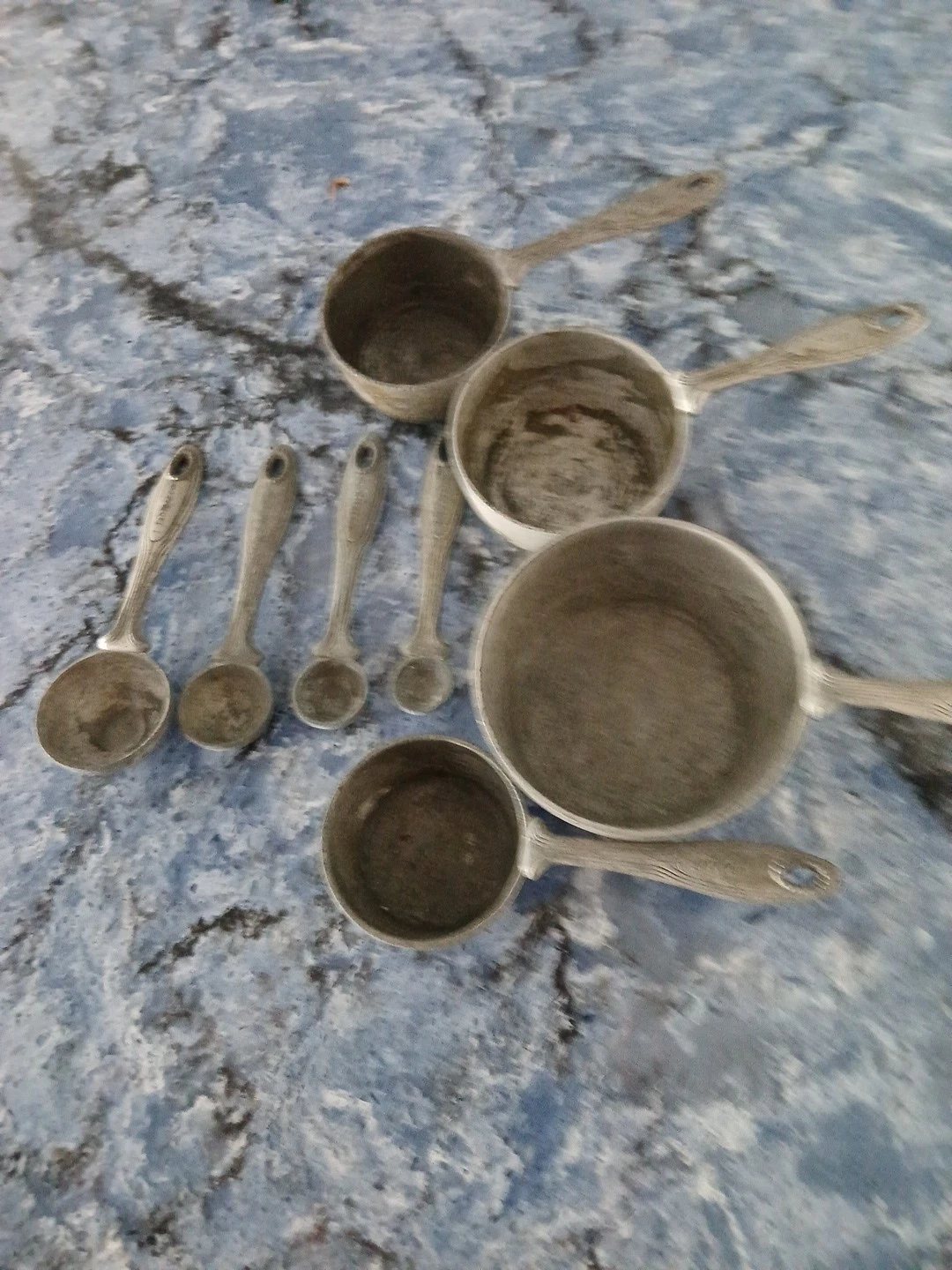 Vintage amco Set of Houseworks Cast Aluminum Measure Cups & Spoons