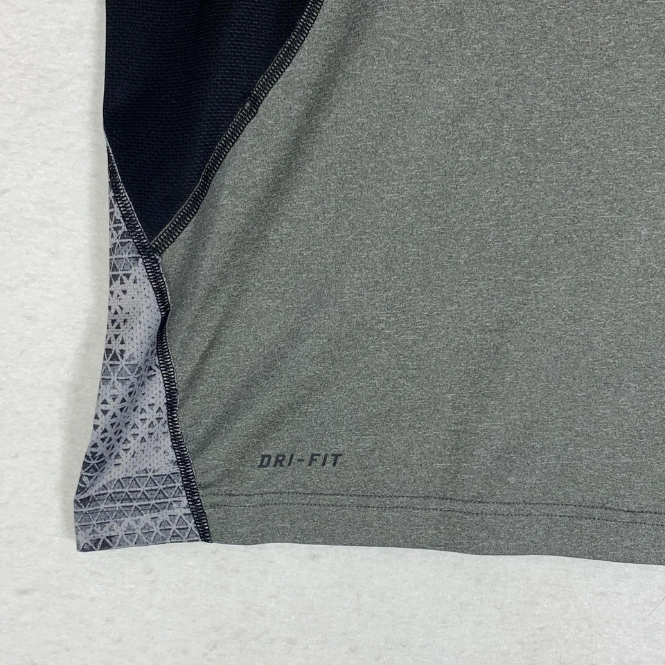 Camiseta ajustada Nike Pro Combat Dri Fit para hombre gris negra talla grande rendimiento Foto 4 de 4