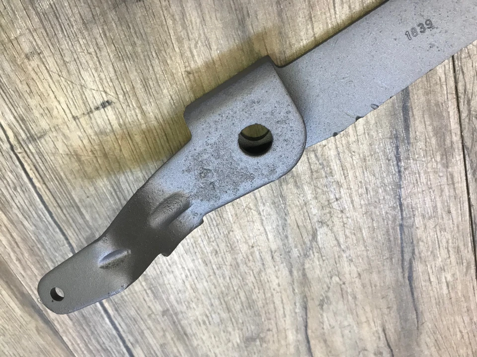 Dodge Coronet R/T B 1970 carrocería Mopar usado OEM capó mango de liberación Foto 3 de 4