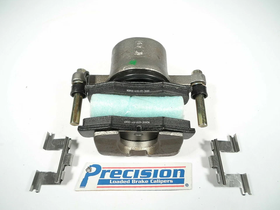 Pinza de freno delantera derecha con pastillas para Nissan Stanza y camioneta 720 L956T Foto 2 de 2