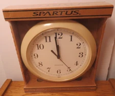 Spartus Clarity Wall Clock Off White Round Analog White Face New 60153K