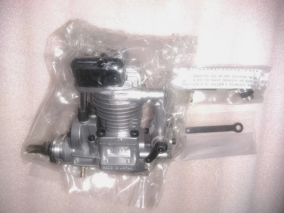 SAITO FA-30SH 5cc Hemi Head 4 tiempos motor brillante para avión R/C nuevo. f/s Foto 3 de 4