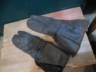 ANTIQUE LEATHER MILITARY LEATHER GLOVES MITTENS WW2 EISENDRATHS OLD VINTAGE GUN