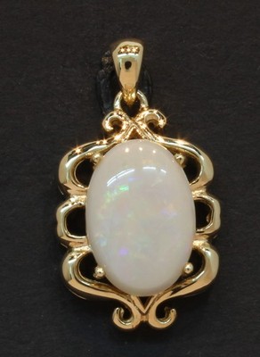 9 Carat Yellow Gold Fancy Opal Pendant (80.25.441)