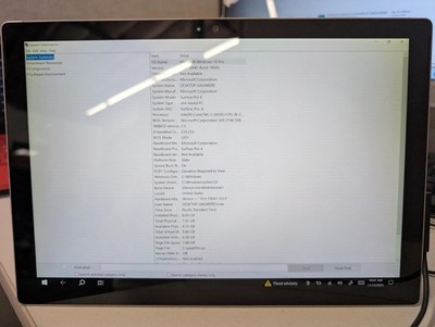 Microsoft Surface Pro 4 12.3inch (256GB SSD Intel Core i7 2.4GHz 8GB Windows 10