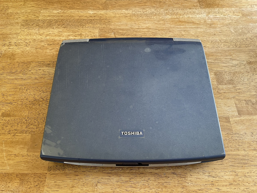 Toshiba Satellite 1905-S277 Vintage Laptop Pentium 4 - Picture 3 of 11
