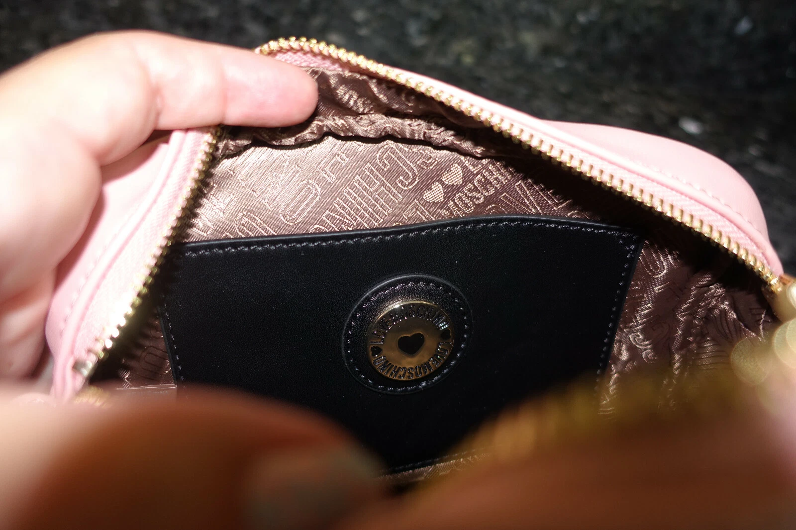 Borsa Love Moschino nappa opaca pu cipria nuova con etichette tracolla rosa