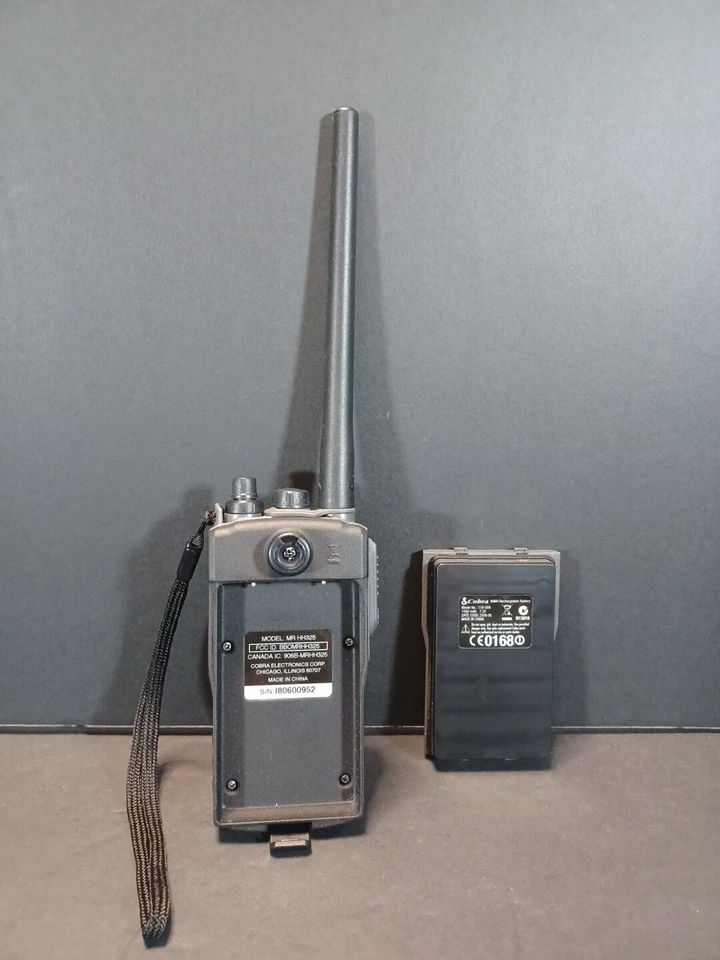 Cobra Marine MR HH325 Marine 6-Watt VHF Radio Untested - Image 3 of 4