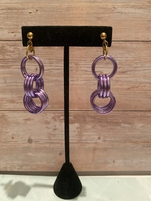 Signed Avon Loop De Loop Metallic Purple Clip On Earrings