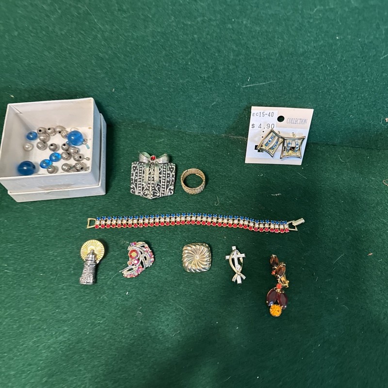 Vintage Costume Jewelry Lot Earring Clip On Parts,  Pieces Craft Supply & more