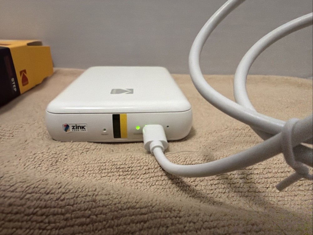 Kodak Step Mobile Instant Photo Printer Portable Zink 2x3" Mini Printer Clean