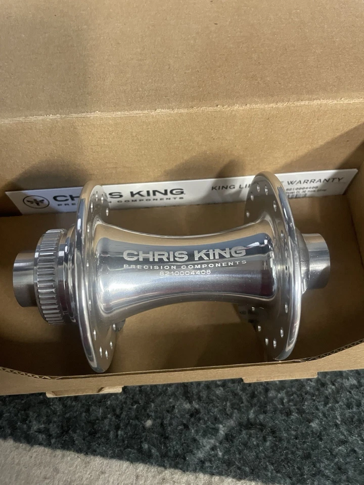 Buje Chris King Front Boost CL 23 orificios - 15 x 110 mm plateado DCS1CB Foto 2 de 4