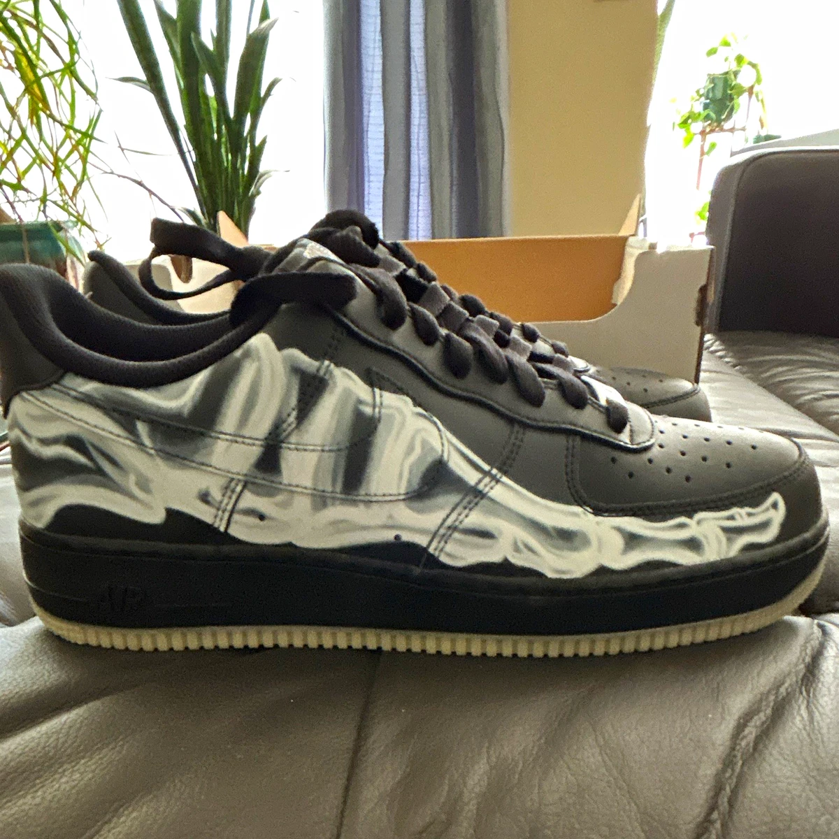 Preços baixos em Nike Air Force 1 '07 QS Black Skeleton | eBay
