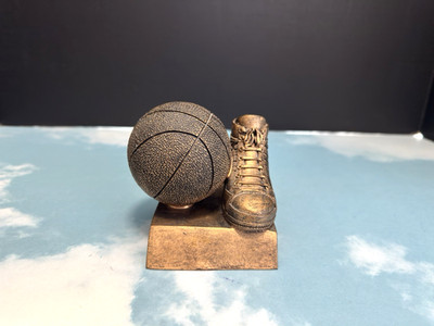 Basketball Bronze Trophy Ball and shoe Fanasty Trophy Used resin